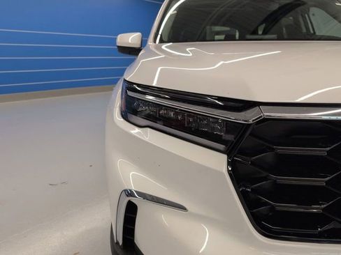 New 2025 Honda Pilot Touring image 29