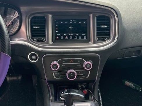 Used 2021 Dodge Charger SXT w/ Blacktop Package RWD image 7