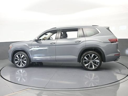 Used 2025 Volkswagen Atlas SEL Premium R-Line AWD/4WD image 3