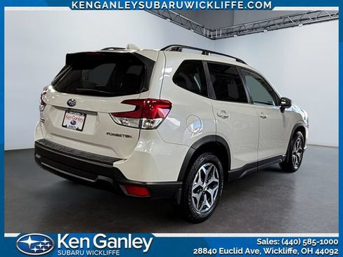 Used 2022 Subaru Forester Premium w/ Popular Package #1 AWD/4WD image 5