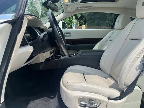 Used 2014 Rolls-Royce Wraith RWD image 12
