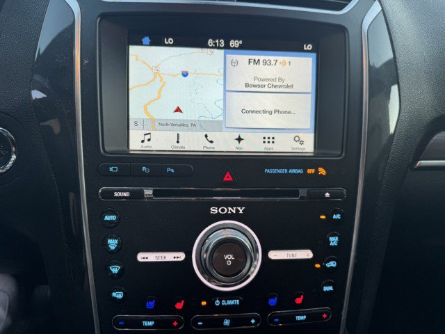Used 2017 Ford Explorer Limited w/ Equipment Group 301A AWD/4WD image 15