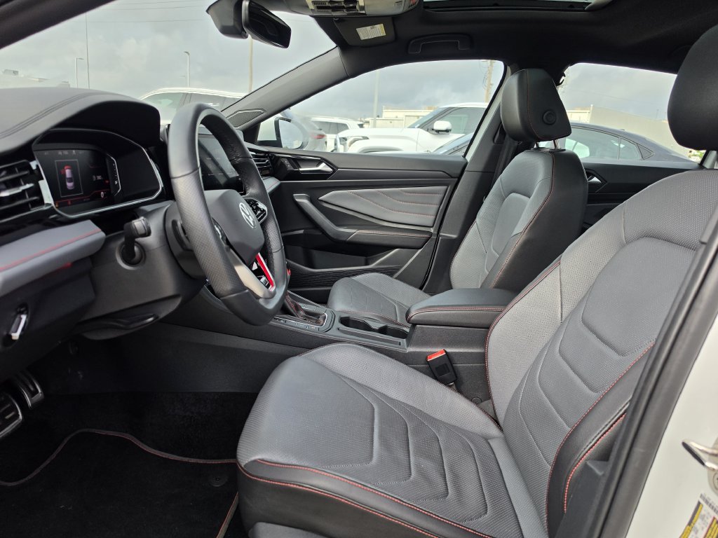 Used 2025 Volkswagen Jetta GLI Autobahn FWD image 26