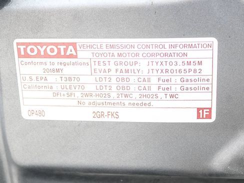 Used 2018 Toyota Highlander Plus FWD image 28