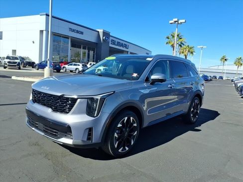 Used 2024 Kia Sorento SX image 8