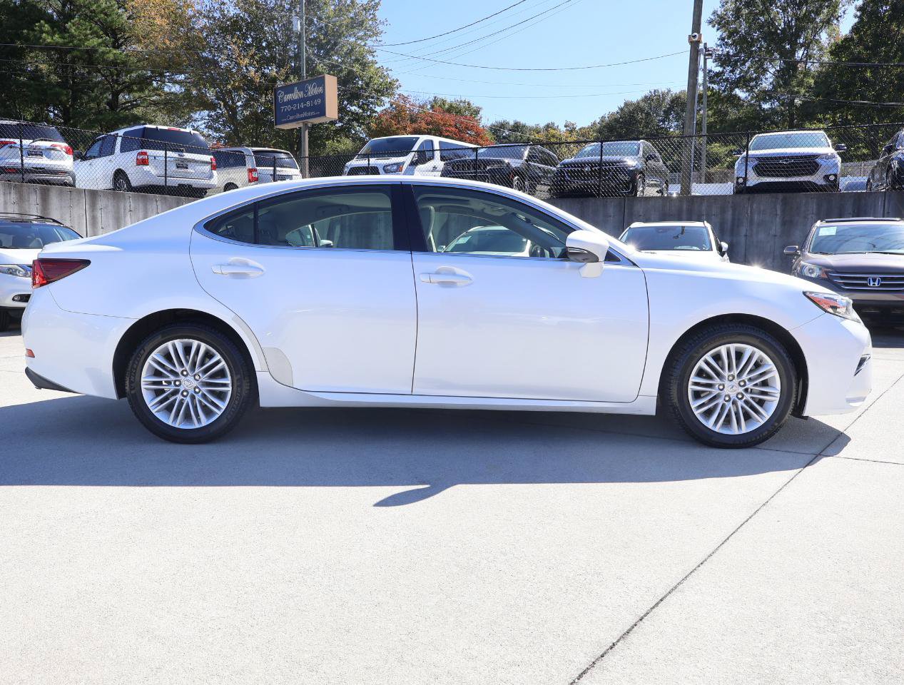 Used 2016 Lexus ES 350 w/ Premium Package w/Wood Trim FWD image 7