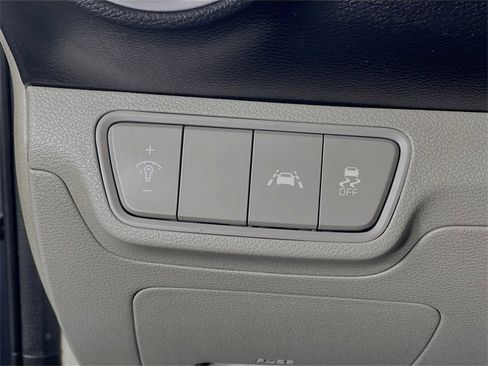 Used 2020 Kia Forte LXS image 11