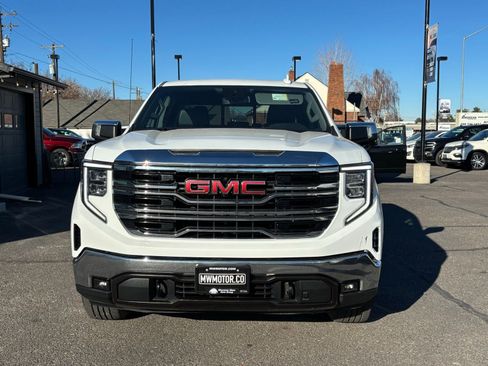 Used 2023 GMC Sierra 1500 SLT w/ SLT Convenience Package image 2