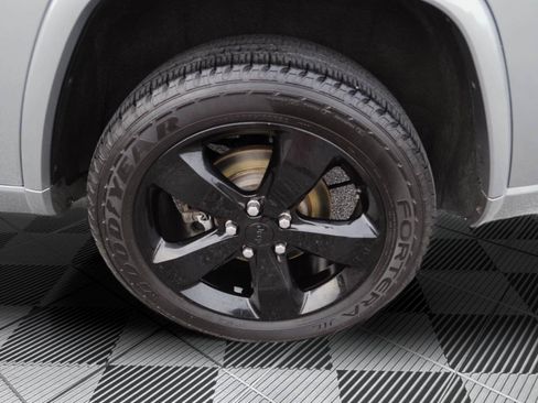 Used 2014 Jeep Grand Cherokee Altitude AWD/4WD image 37