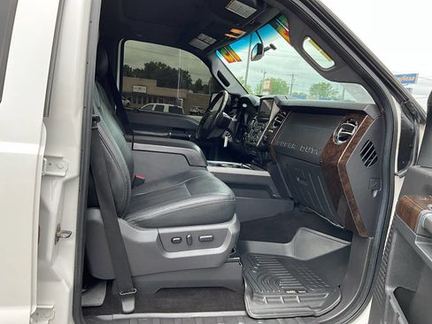 Used 2015 Ford F250 Platinum AWD/4WD image 32