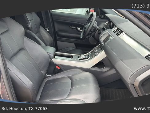 Used 2016 Land Rover Range Rover Evoque SE image 41