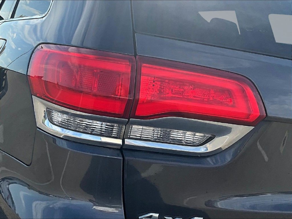 Used 2016 Jeep Grand Cherokee Laredo w/ Quick Order Package 23E AWD/4WD image 25