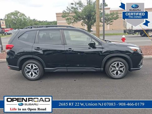 Used 2023 Subaru Forester Premium AWD/4WD image 7