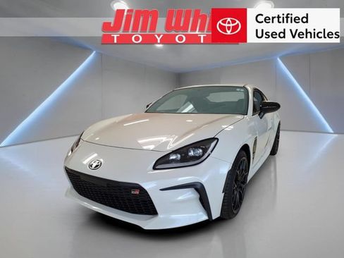Used 2025 Toyota GR86 Premium w/ Performance Package RWD image 1