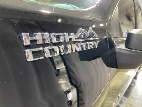 Used 2021 Chevrolet Silverado 2500 High Country w/ Z71 Off-Road Package image 25