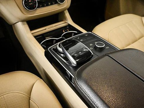 Used 2018 Mercedes-Benz GLE 350 4MATIC image 13