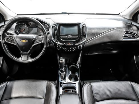 Used 2017 Chevrolet Cruze Premier w/ Enhanced Convenience Package FWD image 13