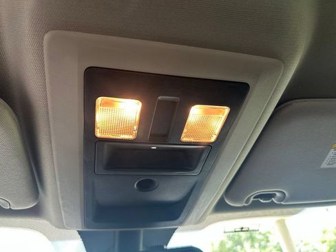 Used 2016 RAM 1500 Express RWD image 47