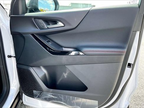 New 2027 Chevrolet Equinox RS FWD image 30