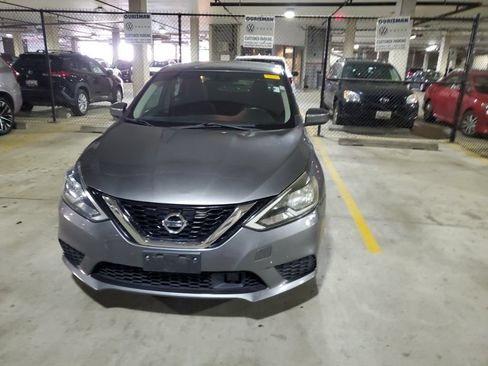 Used 2019 Nissan Sentra SV FWD image 2