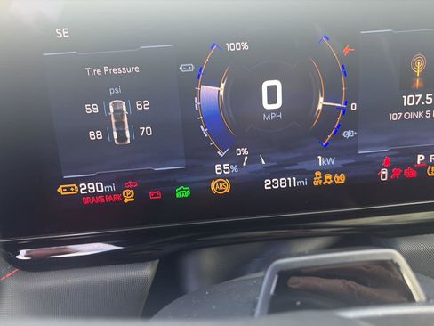 Used 2024 Chevrolet Silverado EV RST AWD/4WD image 13