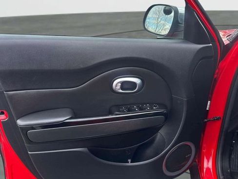 Used 2015 Kia Soul ! w/ Sun & Sound Package image 19