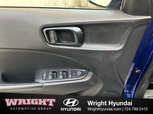 Certified 2023 Hyundai Venue Limited w/ Cargo Package image 10