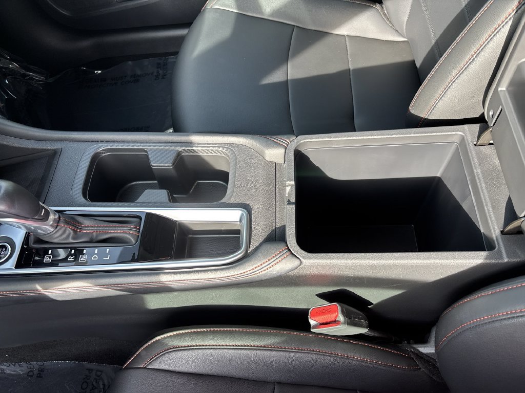 Certified 2025 Nissan Sentra SR w/ SR Premium Package FWD image 23