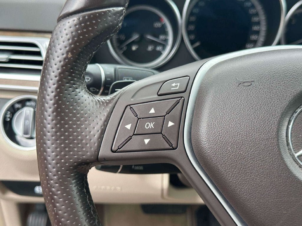 Used 2014 Mercedes-Benz E 350 4MATIC Sedan image 22