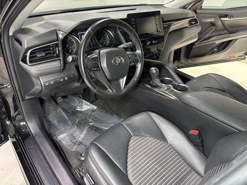 Used 2023 Toyota Camry SE image 8