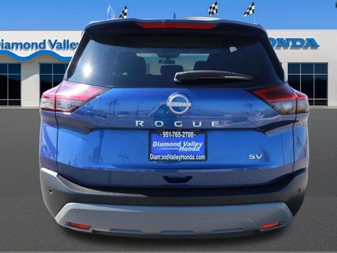Used 2023 Nissan Rogue SV image 5
