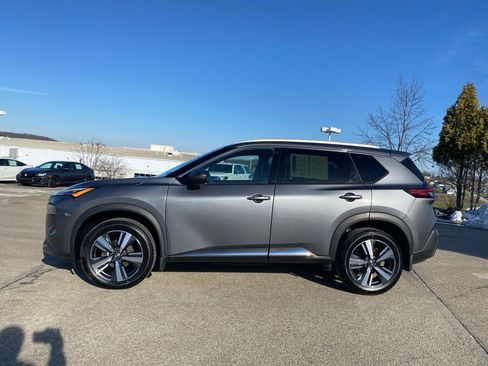 Used 2023 Nissan Rogue SL image 6