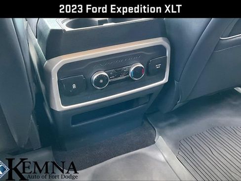 Used 2023 Ford Expedition XLT AWD/4WD image 12
