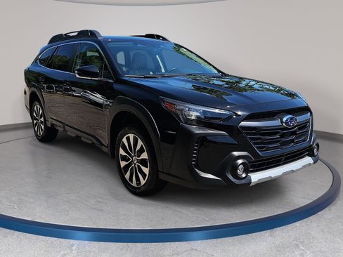 Used 2023 Subaru Outback Limited AWD/4WD image 3