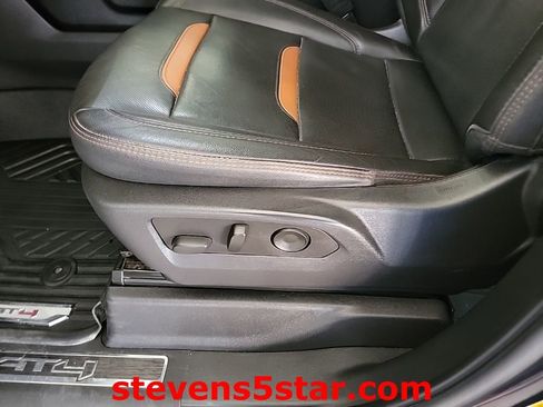 Used 2023 GMC Sierra 1500 AT4 w/ AT4 Premium Package image 13