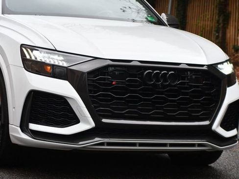 Used 2020 Audi RS Q8 w/ Carbon Optic Package image 21