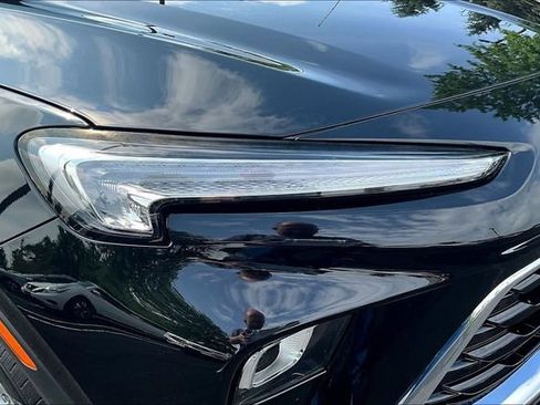 Certified 2024 Buick Encore GX Preferred FWD image 31
