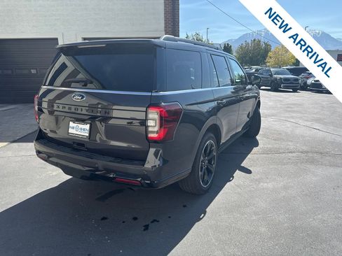 Used 2024 Ford Expedition Limited AWD/4WD image 7