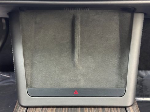 Used 2023 Tesla Model X image 34