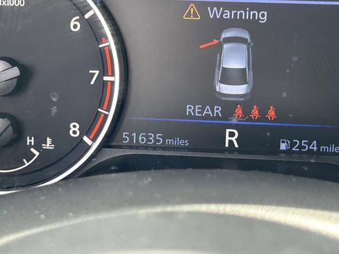 Used 2024 Nissan Altima 2.5 SV FWD image 30
