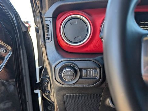 Used 2022 Jeep Gladiator Rubicon w/ Trailer Tow Package image 11