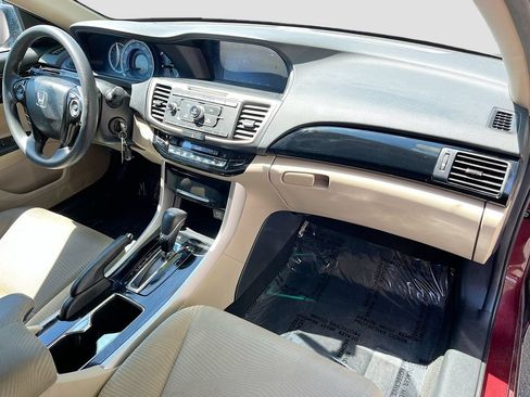 Used 2017 Honda Accord LX image 26