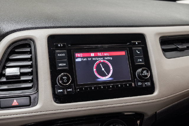 Used 2021 Honda HR-V LX image 16