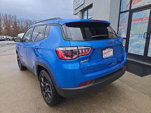 New 2026 Jeep Compass Latitude image 7