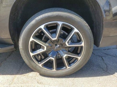 Used 2024 Chevrolet Suburban RST image 6
