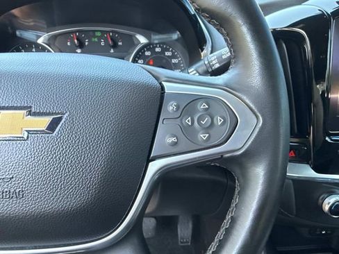 Used 2023 Chevrolet Traverse LT FWD image 29