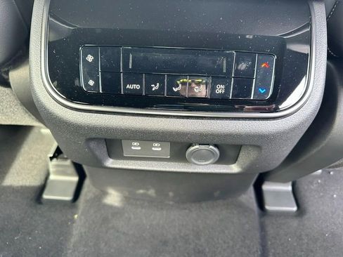 New 2026 Nissan Armada PRO-4X w/ Captain's Chari Seat Package AWD/4WD image 5