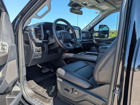Certified 2025 Ford F250 Lariat w/ Lariat Ultimate Package AWD/4WD image 24