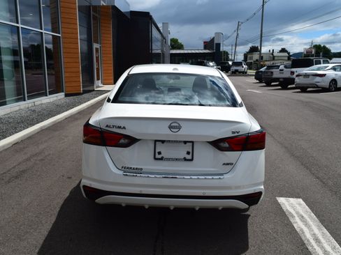 Used 2023 Nissan Altima 2.5 SV AWD/4WD image 3