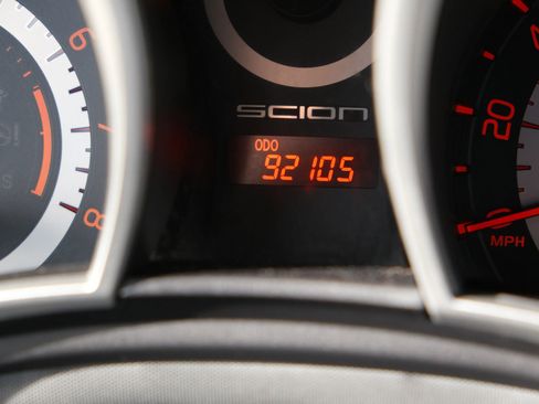 Used 2015 Scion tC image 36